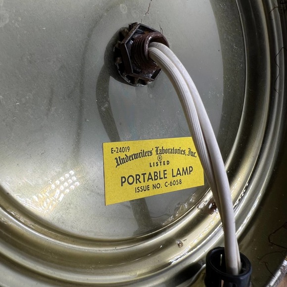 Vintage Underwriters Laboratories Inc. Portable Lamp Hurricane GWTW Parlor - Picture 7 of 13